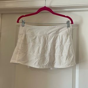 Lululemon Pace Rival Mid-Rise Skirt - size 8
